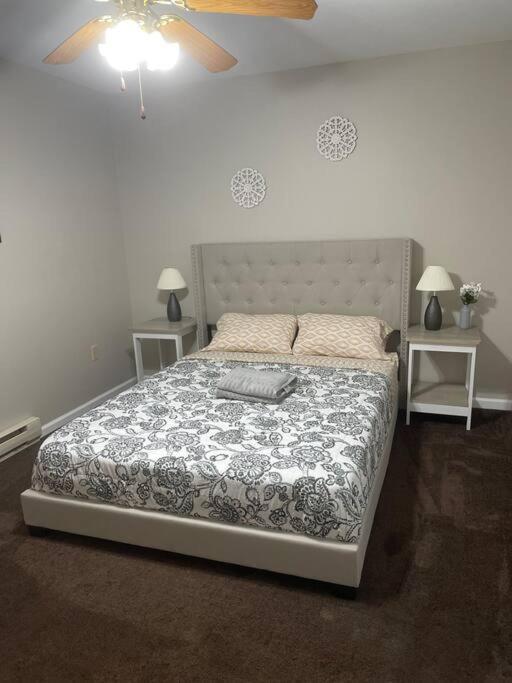 Quiet Private House W Hot Tub/Fire Pit/Games Βίλα Blakeslee Εξωτερικό φωτογραφία