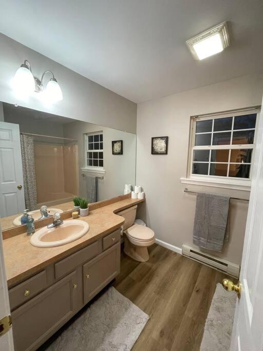 Quiet Private House W Hot Tub/Fire Pit/Games Βίλα Blakeslee Εξωτερικό φωτογραφία